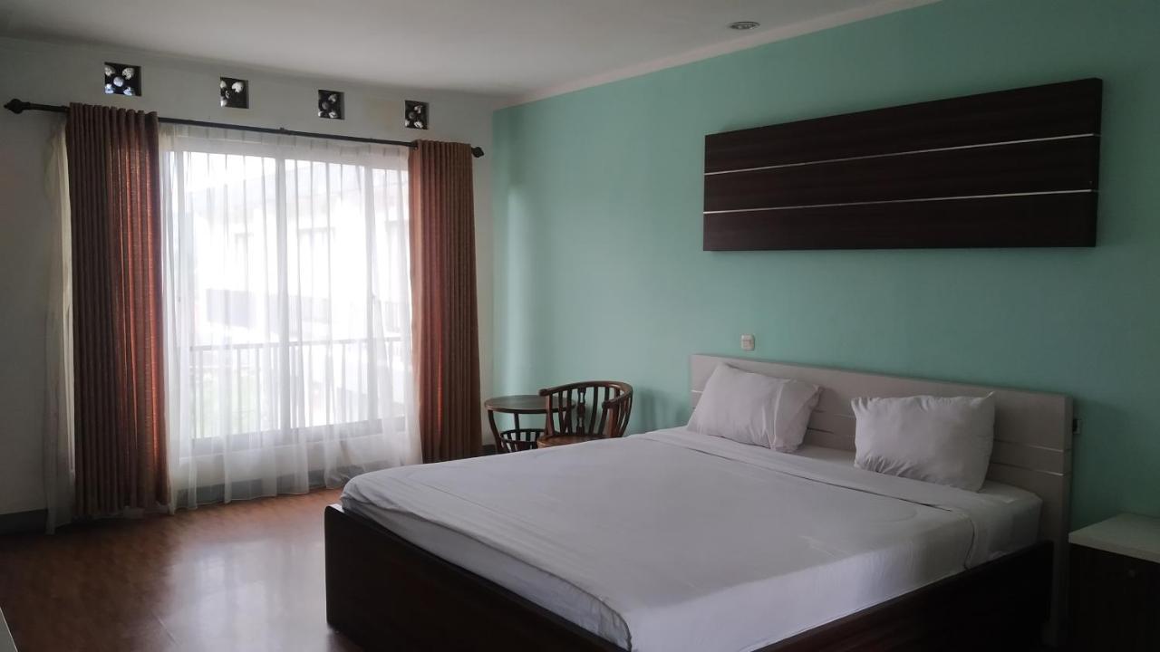 Puncak Village Hotel & Kampung Main Anak Gadok Экстерьер фото