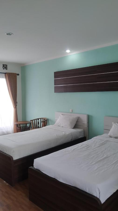 Puncak Village Hotel & Kampung Main Anak Gadok Экстерьер фото