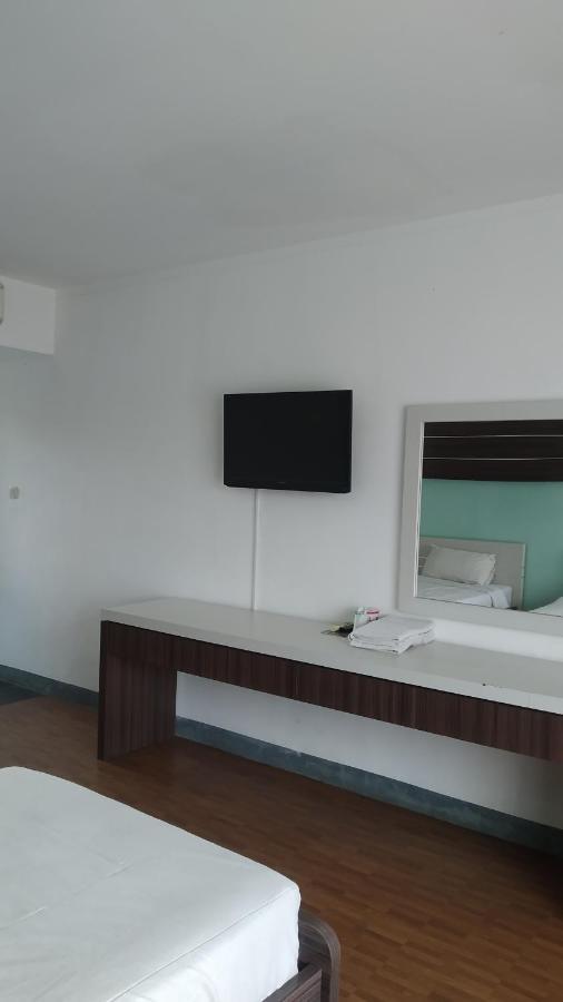Puncak Village Hotel & Kampung Main Anak Gadok Экстерьер фото